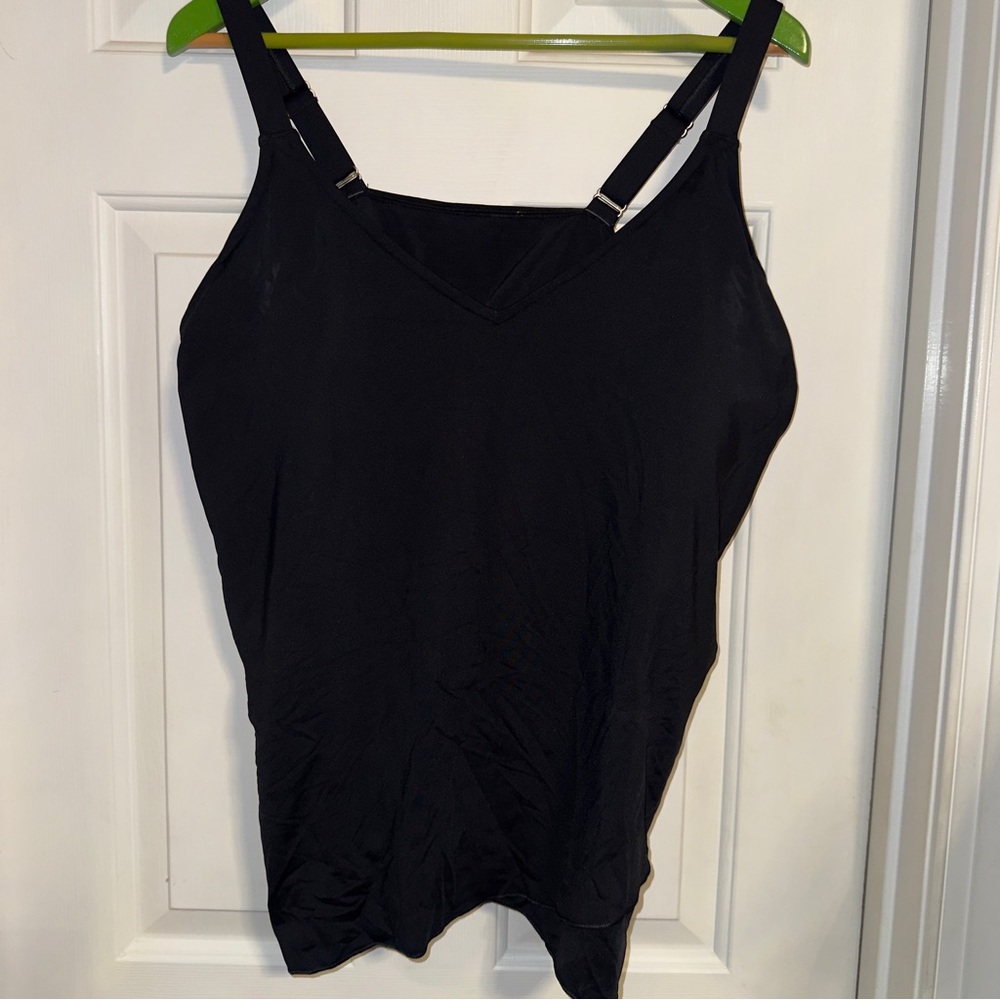 Lands End Black Bathing Suit Top size 2x/20W-22W. NWOT. DD Cup.